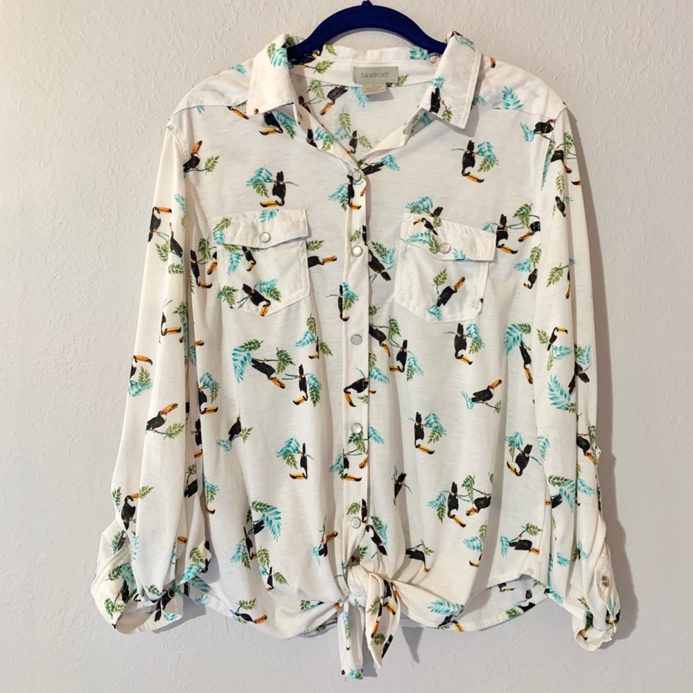 PASSPORT TROPICAL TUCAN PALM TREE TIE UP BLOUSE